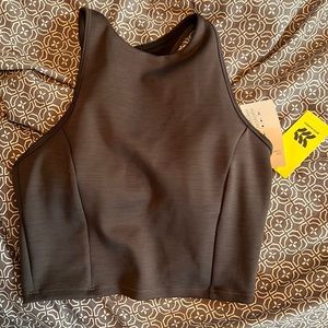 Women’s athletic top